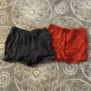 Universal Thread shorts size medium